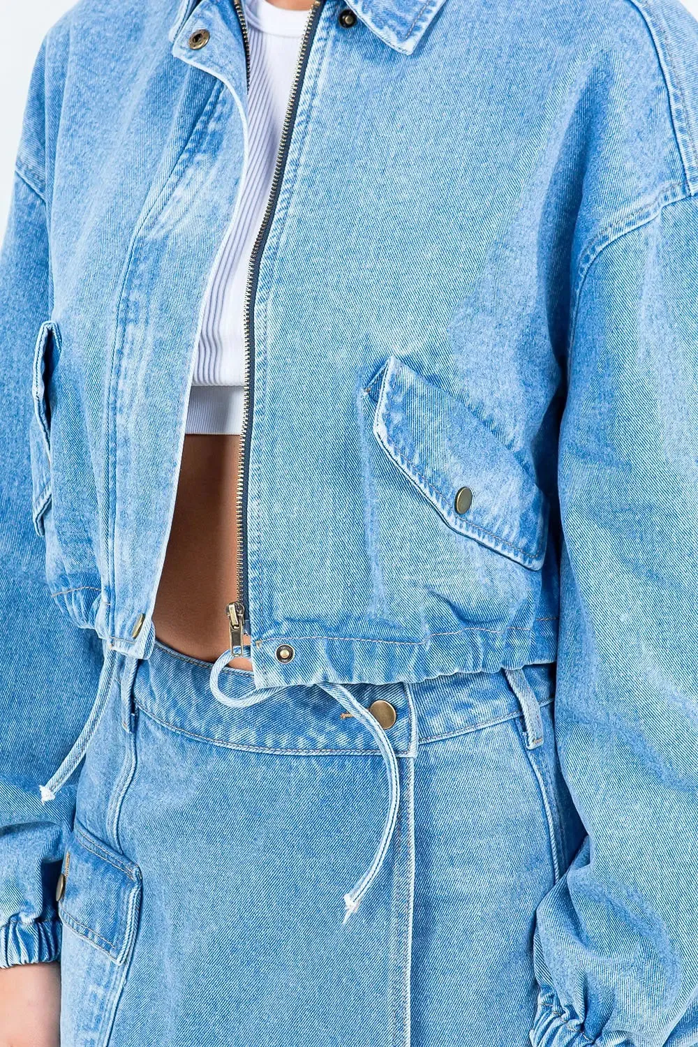 Drawstring Waist Crop Denim Jacket – Trendy & Versatile Outerwear